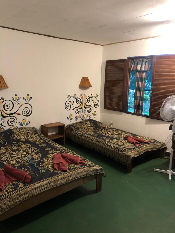 El Pargo Feliz Hotell Montezuma Exteriör bild